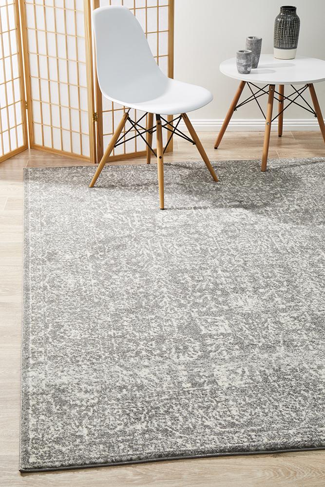 Evoke 256 Grey Polypropylene Rug