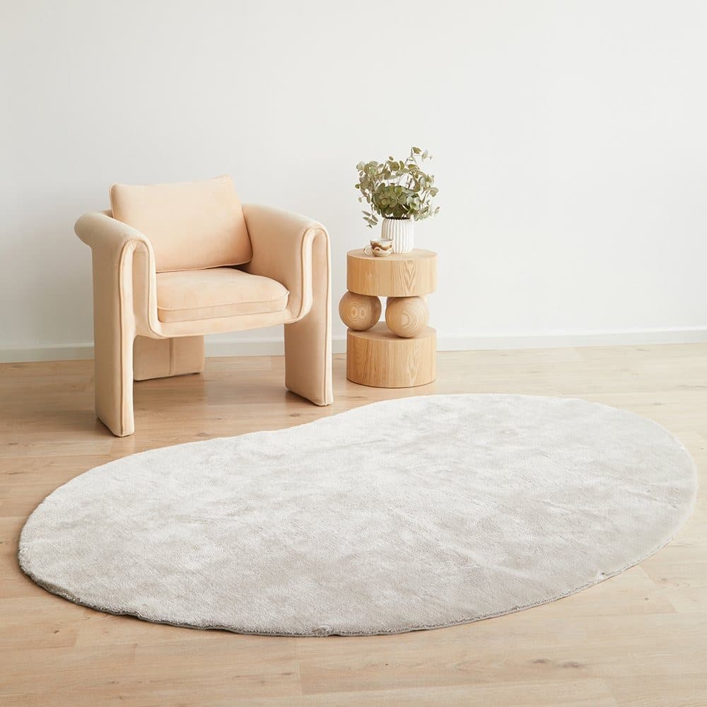 Jelly Bean Pearl Polyester Rug choose the perfect rug for your interior design style